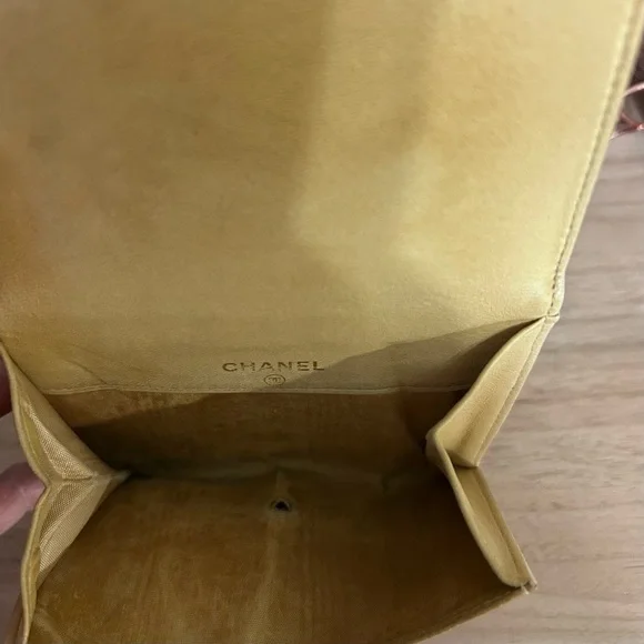 CHANEL Beige Leather Wallet - Picture 9 of 10
